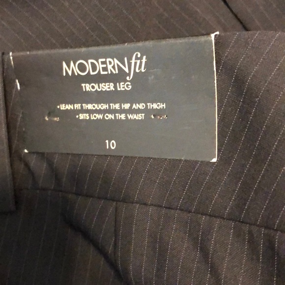 ❗️FINAL❗️ 🆕 Ann Taylor Modern Fit Trouser Leg 10 🔴 - Picture 4 of 4